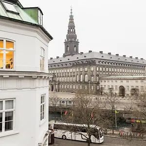 Perfect In Superb Location By Stroget, The Metro & Attractions Copenaghen