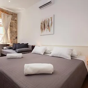 Lux Cindro Studio In Center Appartamento